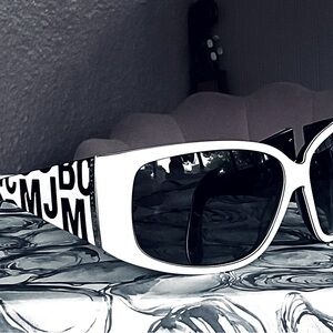 MARC by MARC JACOBS SUNGLASSES